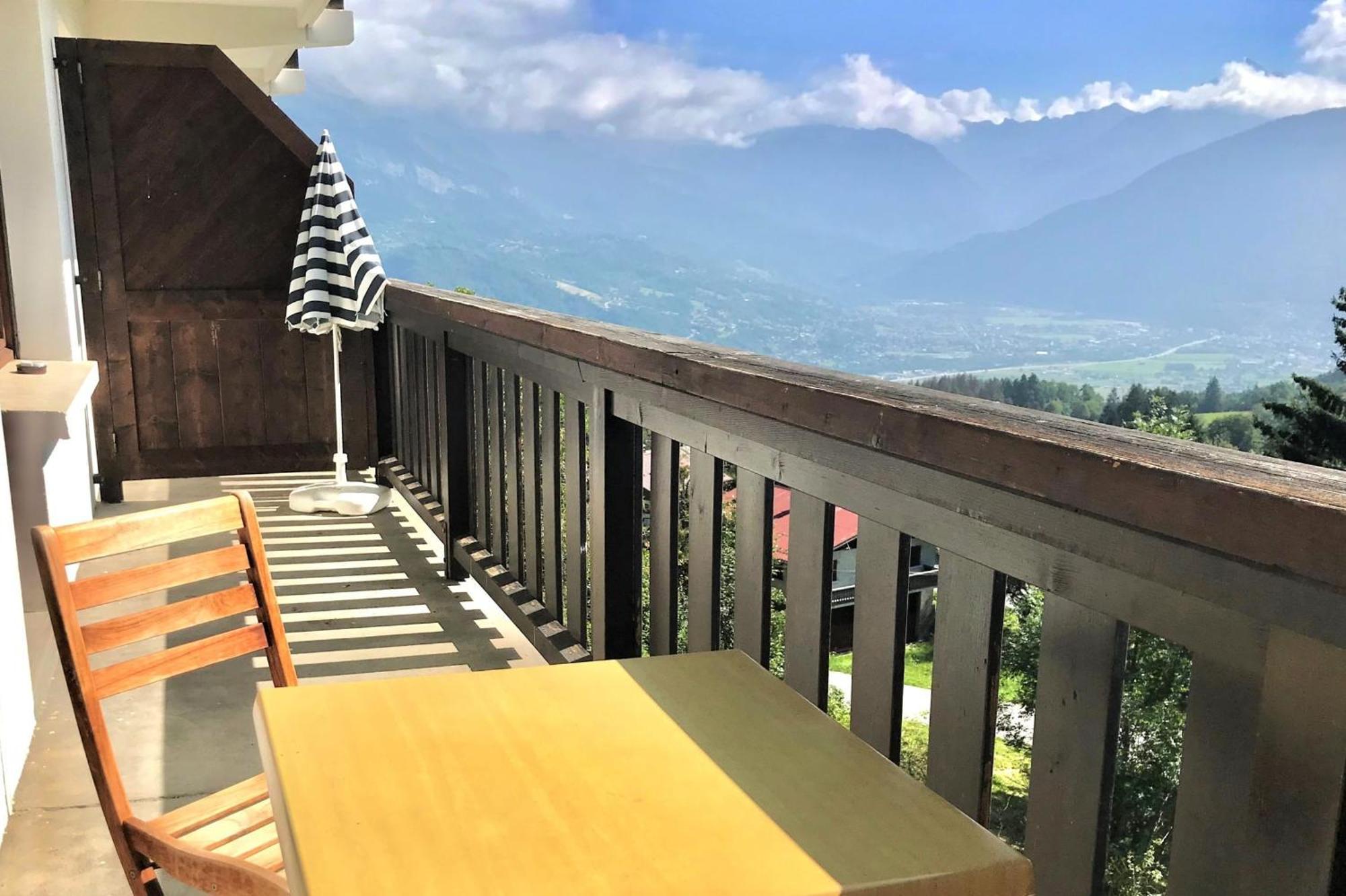 Superb Cosy Apartment With Balcony 孔布卢 外观 照片